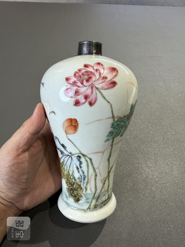 清雍正 粉彩一路连科图梅瓶 - 图3